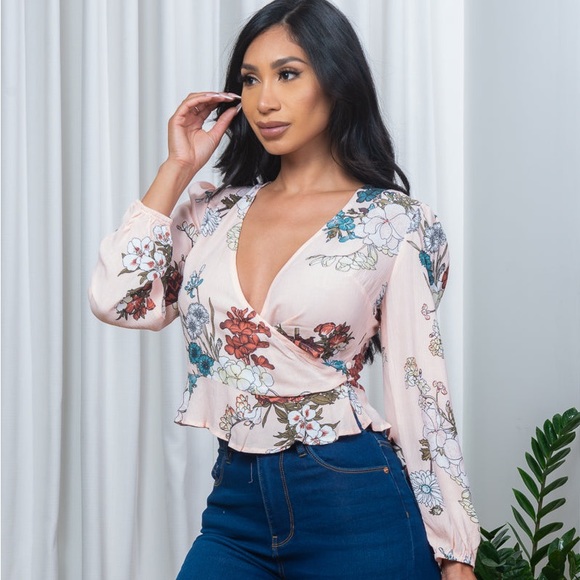 Women’s Floral Print Surplice V Neck Long Sleeve Crop Top with Peplum Waist - Picture 2 of 8